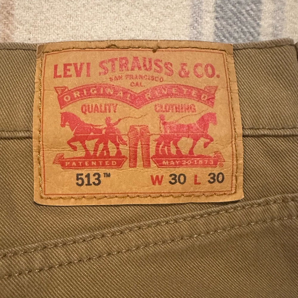 Tan Levi’s 513